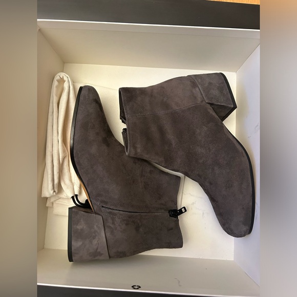 Vince Ostend Pewter Suede Booties 5.5 - Picture 2 of 4